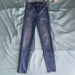 mid wash american eagle jeans